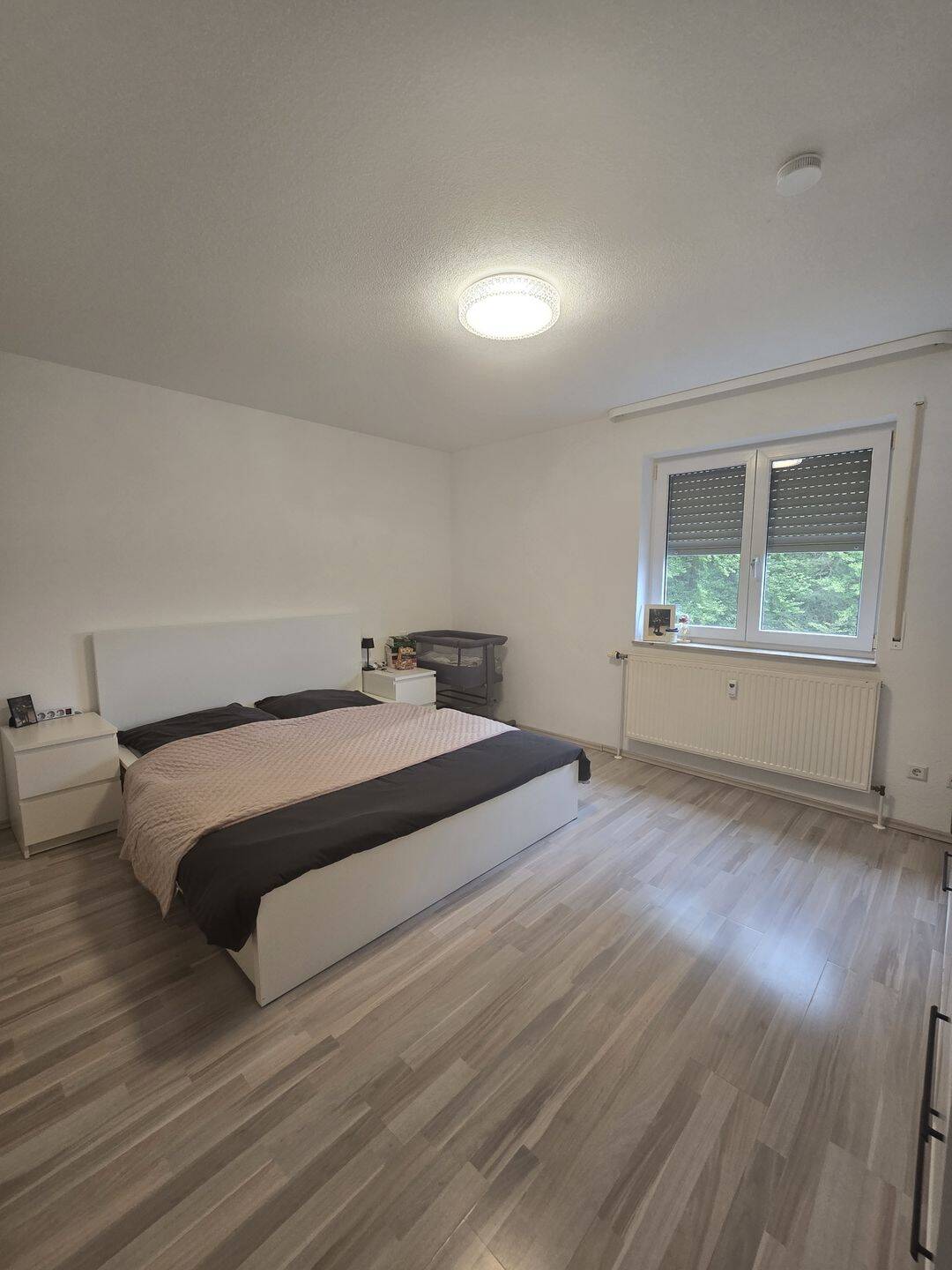 Familienglück in Immendingen: Geräumige 4-Zimmer-Wohnung mit Kamin, zwei Bädern, Garage, 78194 Immendingen