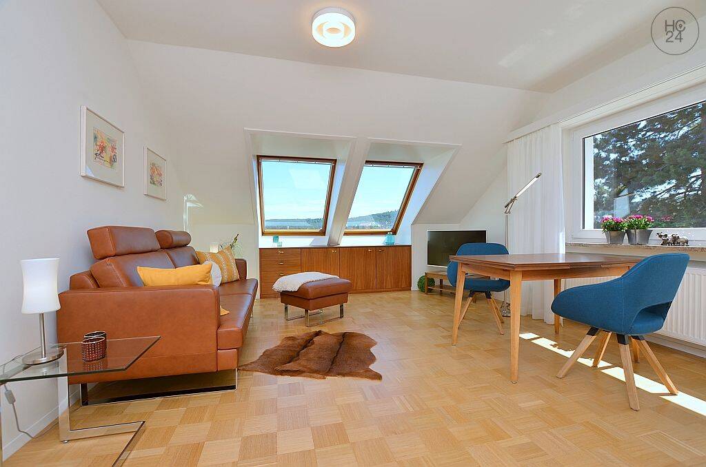 Wunderschön möblierte Wohnung mit Balkon und tollem Blick in Botnang, 70195 Stuttgart (Botnang)