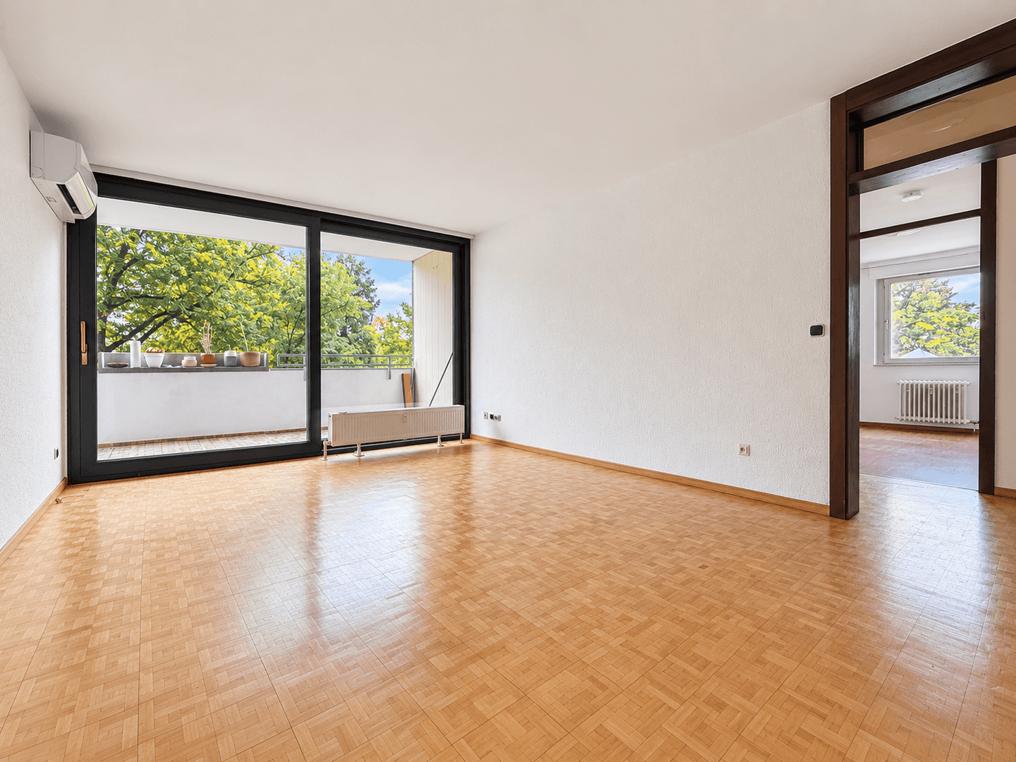 Großzügige 4 Zimmer Wohnung in Langen. Barrierefrei, Garage, 63225 Langen (Hessen)