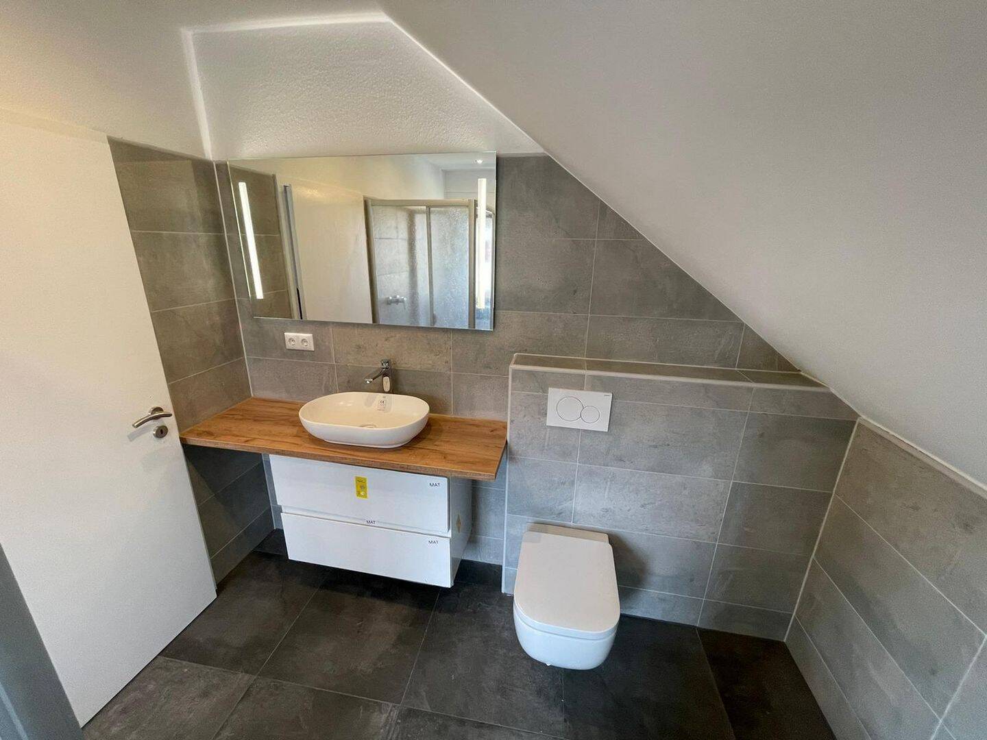 Schöne und helle Dachgeschoss Wohnung 89qm zu vermieten, 63584 Gründau