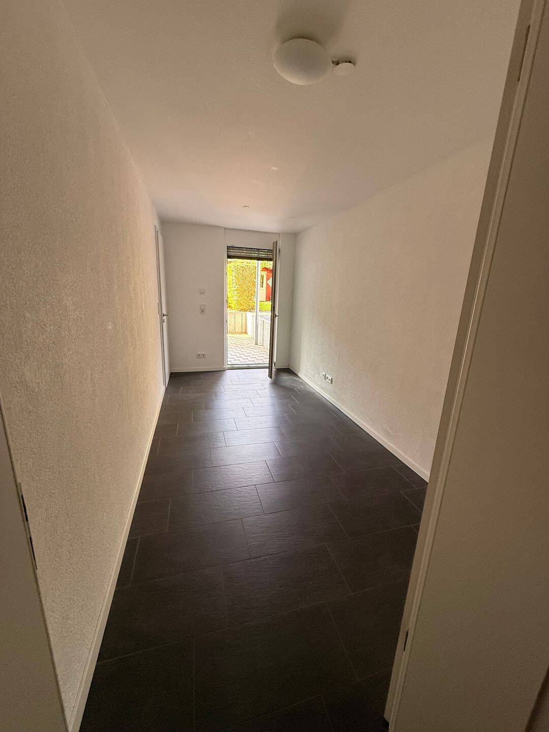 Einliegerwohnung in zentraler Lage, 76351 Linkenheim-Hochstetten