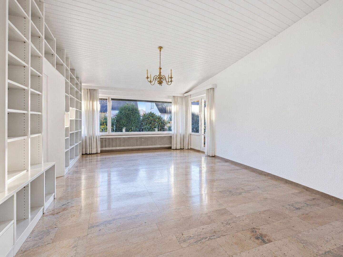 Wohnen mit Charme und Privatsphäre – Bungalow in idyllischer Sackgassenlage, 71706 Markgröningen