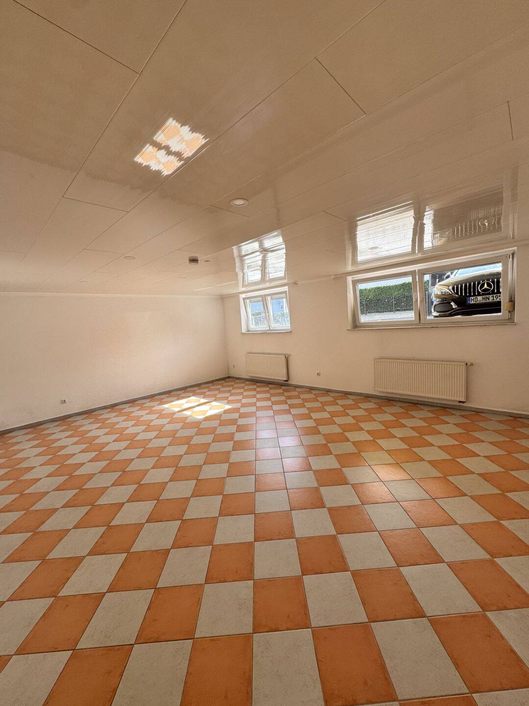Gemütliche Kellerwohnung mit großzügigem Wohnbereich, 69242 Mühlhausen