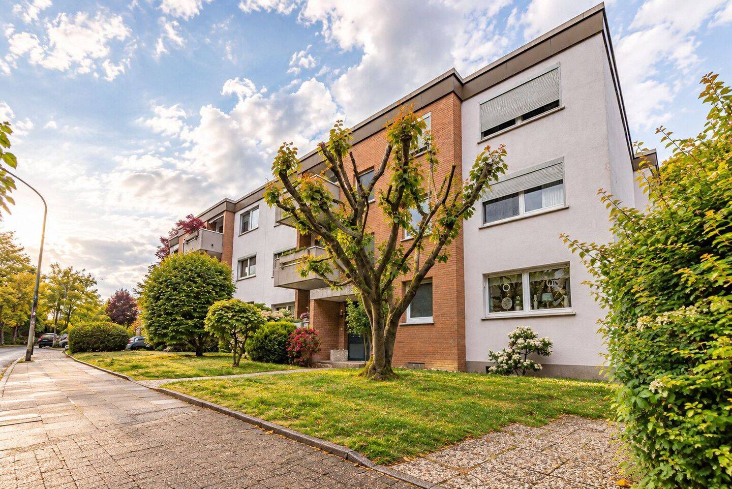 Fast 100 m² und zwei Balkone: Wohnen in Essen-Leithe, 45307 Essen (Kray Leithe)