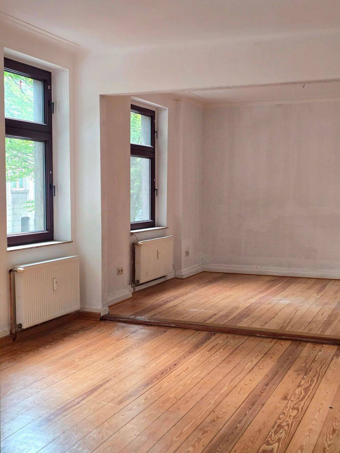 freundliche 3-Zimmer-Altbauwohnung in Duisburg Rheinhausen Mitte, 47226 Duisburg (Bergheim Hochemmerich Rheinhausen-Mitte)