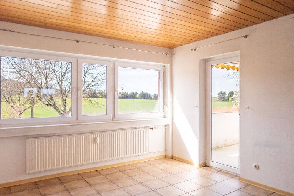 Helle und großzügige 3,5 Zi.Wohnung mit Balkon, Garage und Stellplatz, 70771 Leinfelden-Echterdingen