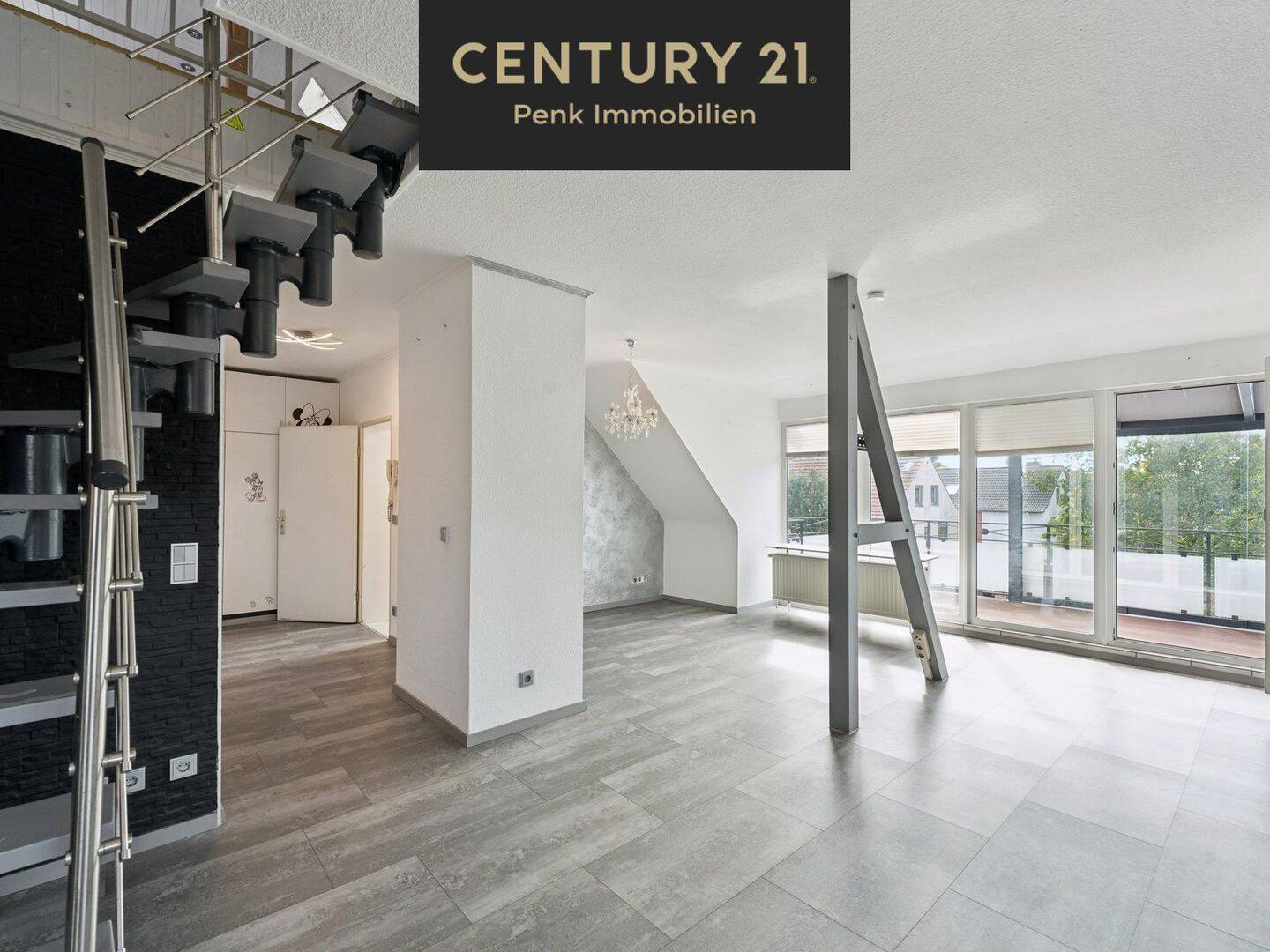 Ihr Wohntraum über den Dächern von Essen-Bedingrade – Maisonette mit Balkon und Klimaanlage, 45359 Essen (Bedingrade Frintrop Schönebeck)
