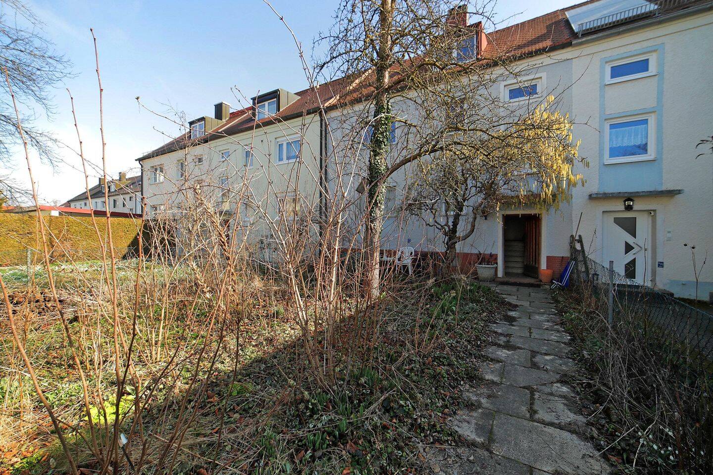 Sanierungsbedürftiges Reihenmittelhaus, 85221 Dachau