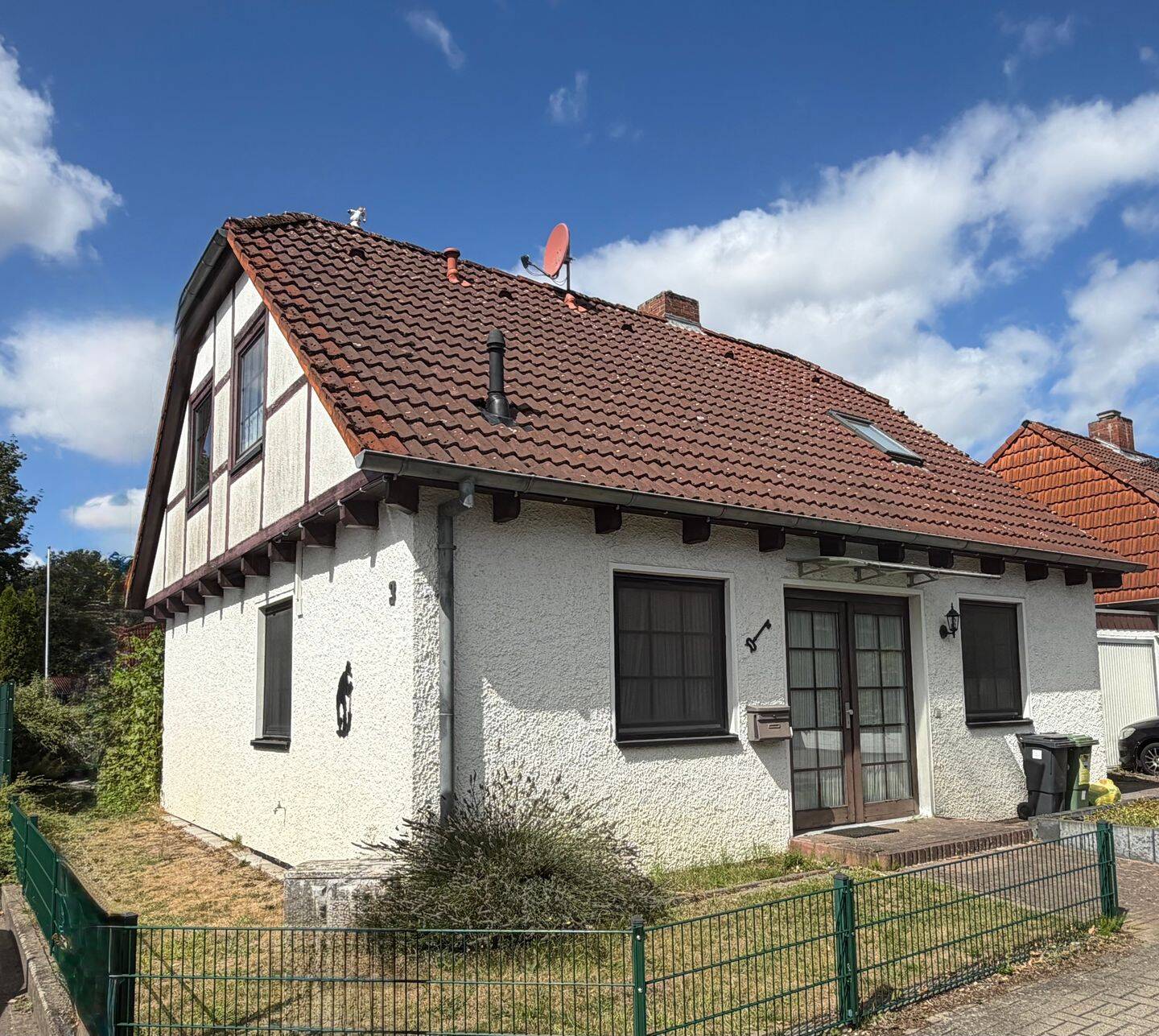 Charmantes, freistehendes Einfamilienhaus mit Garage und kleinem Gartengrundstück, 31234 Edemissen