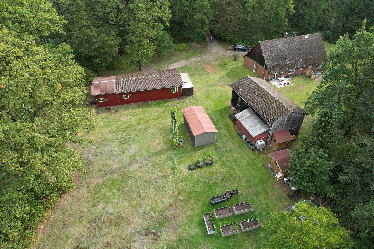 Wohnen, wo Platz noch wirklich Platz bedeutet – Resthof auf über 31.000 m² in Wintermoor, 29640 Schneverdingen