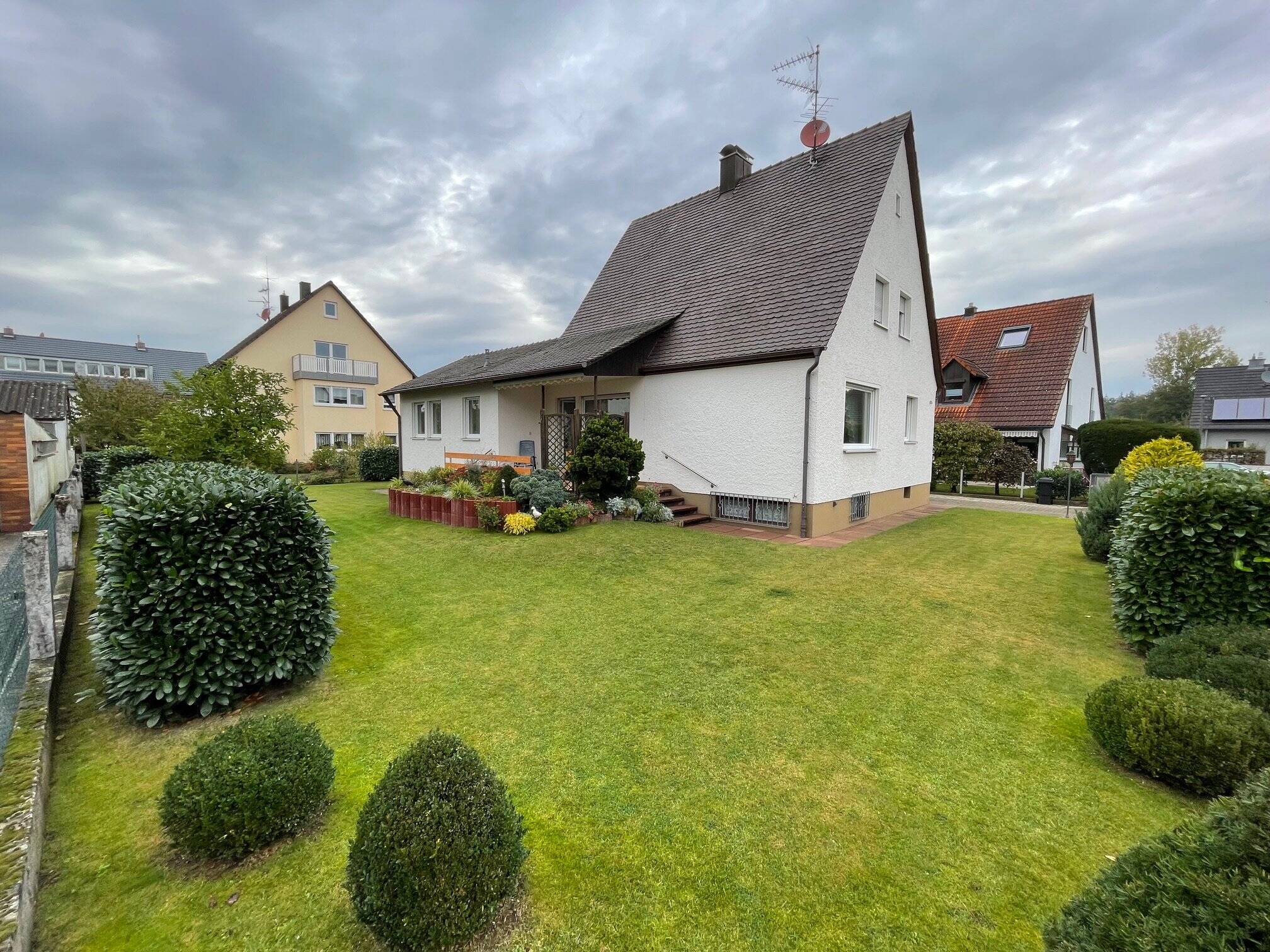 Mehrfamilienhaus zur Miete, 90475 Nürnberg