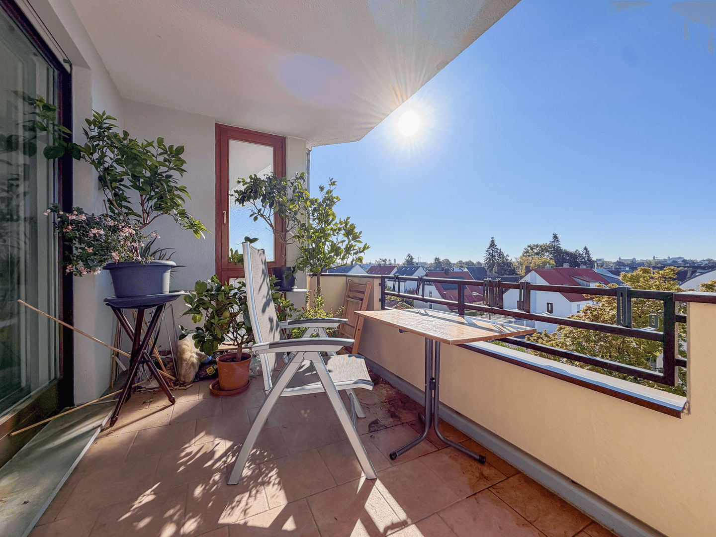Freistehende Wohnung mit großem Balkon!, 90425 Nürnberg