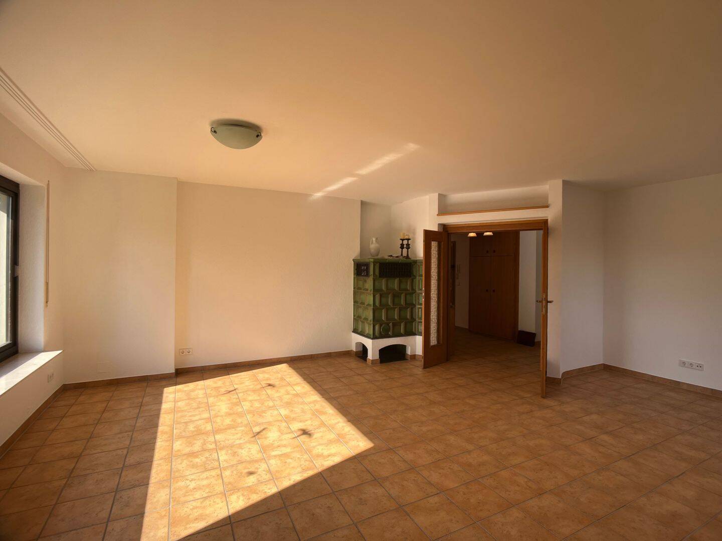 Oberursel AG8072755 – Großflächiges Penthouseapartment mit 5 separaten Zimmern, 61440 Oberursel (Taunus)