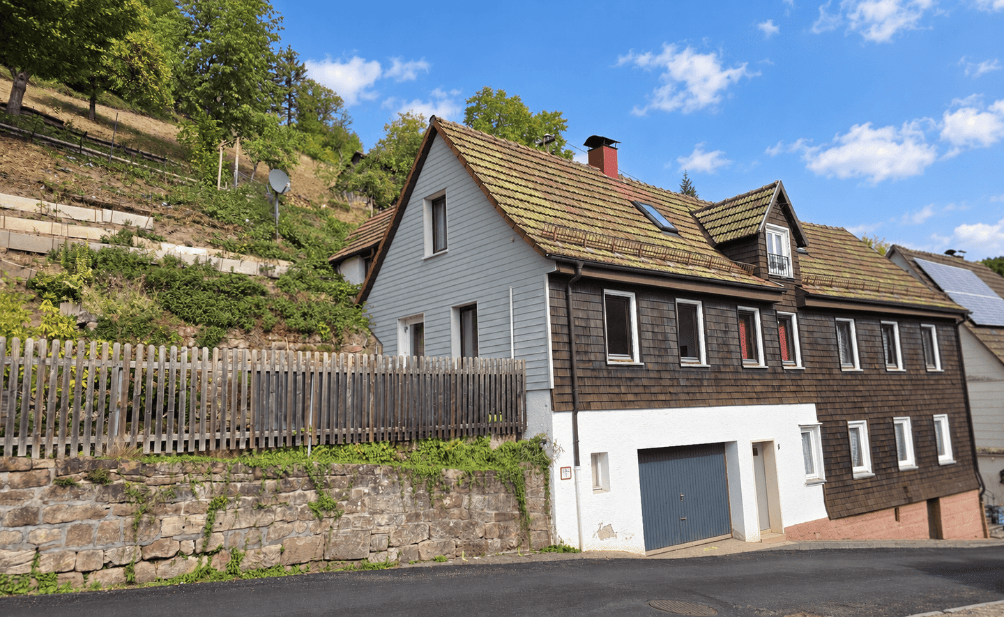 Eigenes Haus. Viel Platz. Großer Garten. Kurze Wege. – mitten in Alpirsbach, 72275 Alpirsbach