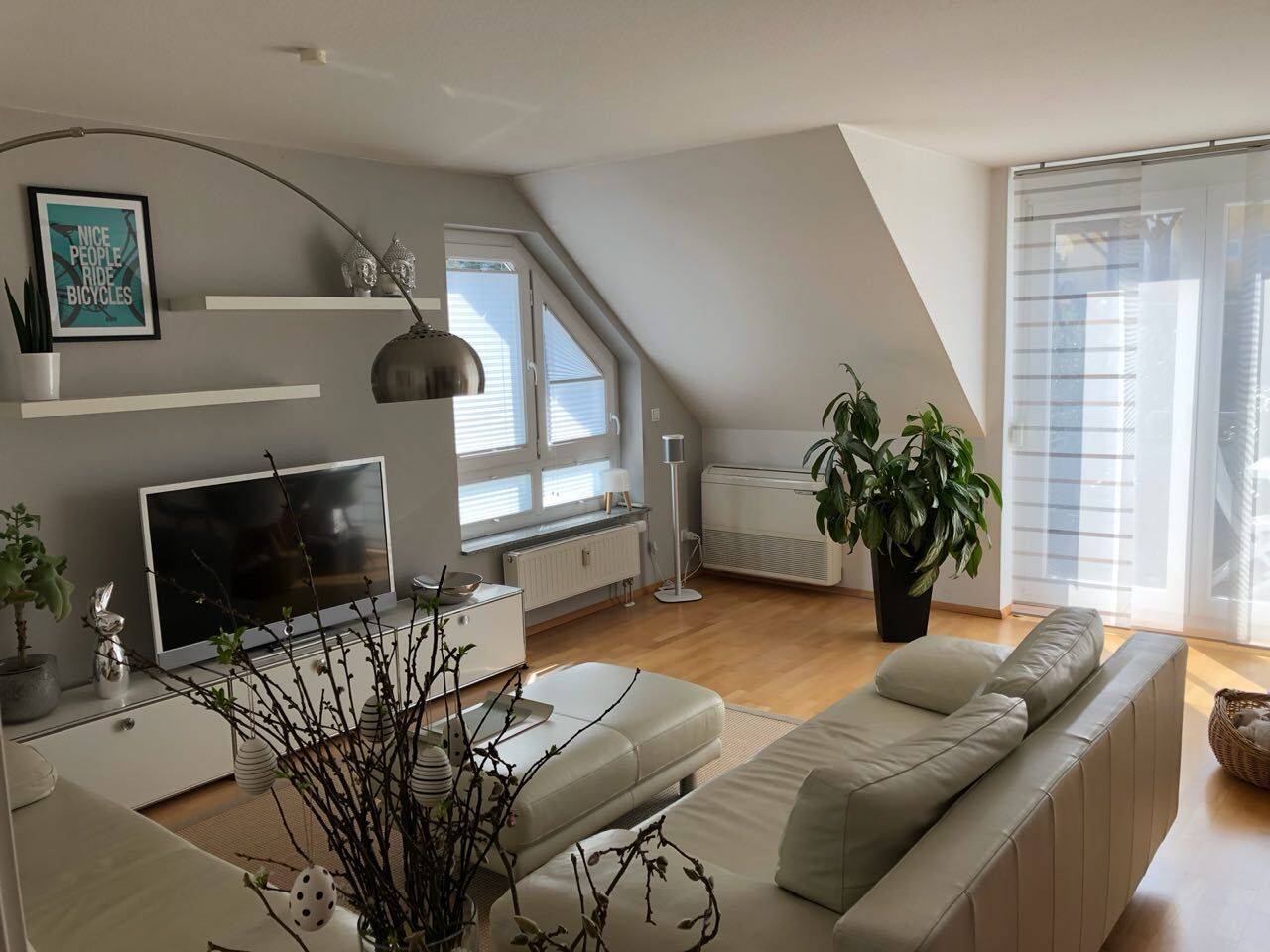 Gepflegte 4,5-Zimmer Maisonette-Wohnung mit Balkon in Freiberg am Neckar, 71691 Freiberg am Neckar