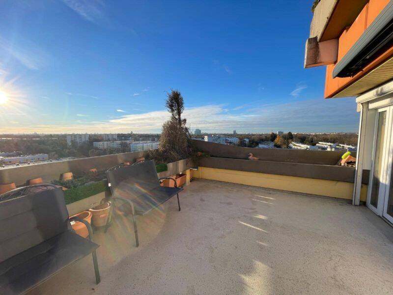 2 Zimmer + Wohnküche + DT mit traumhafter Aussicht, 81925 München (Bogenhausen)