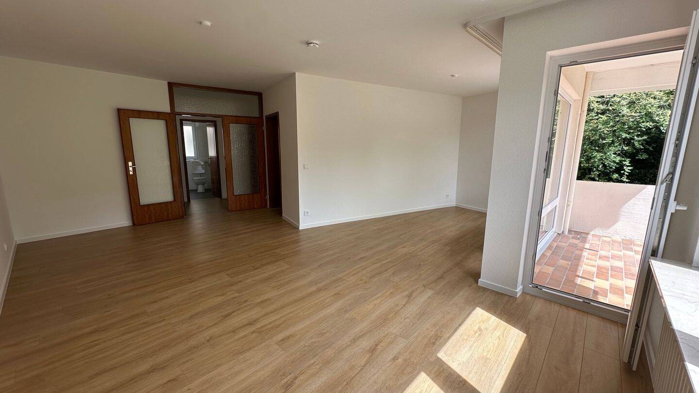 Kronberg 8072644 – Frisch sanierte 2-Zimmerwohnung mit Balkon im grünen Kronberg, 61476 Kronberg im Taunus