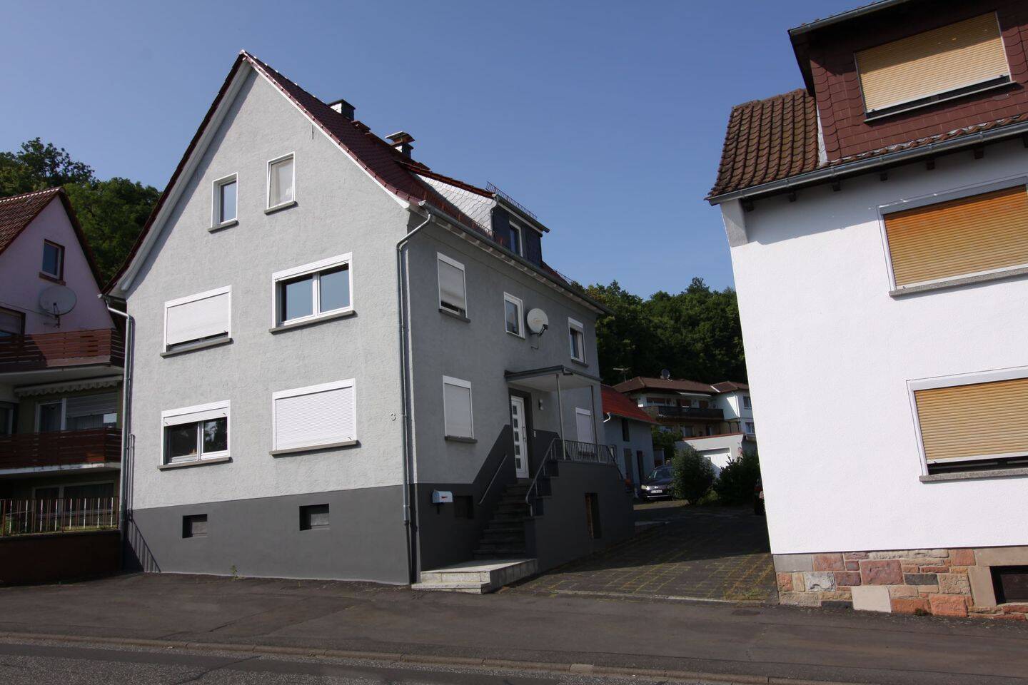 Hungen: Einfamilienhaus mit ca. 205m² Wohnfläche auf ca. 739m² Traumgrundstück, 35410 Hungen