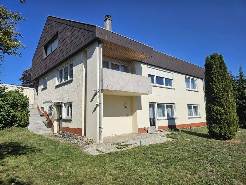 Zweifamilienhaus mit Ausbaupotential, 78652 Deißlingen