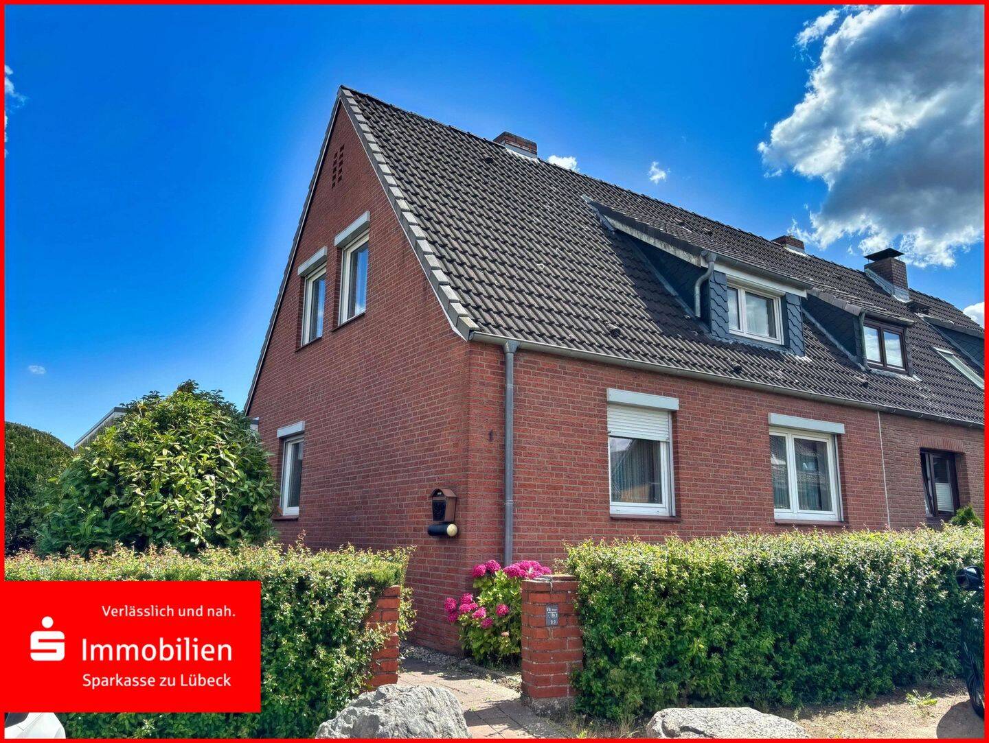 Großzügige Doppelhaushälfte mit Doppelgarage und weitläufigem Garten, 23569 Lübeck (Kücknitz Travemünde)