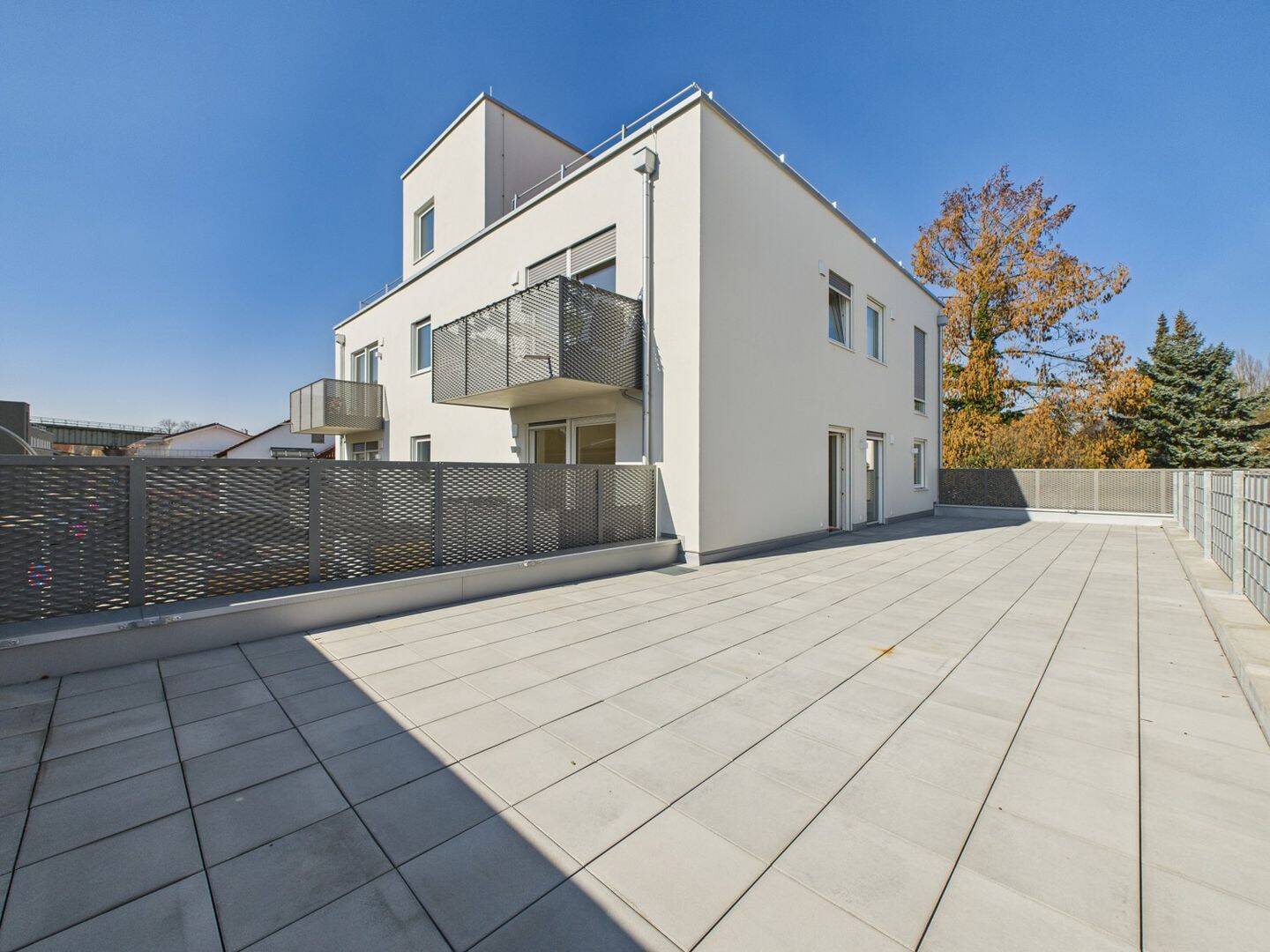 3 Zimmer Wohnung mit riesiger Dachterasse, 84036 Landshut