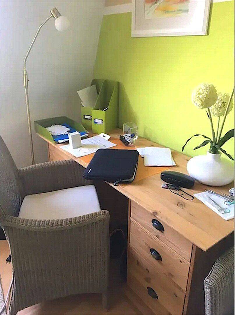 Wohnung auf Zeit! Ruhiges Apartment möbliert mit Aussicht Elberfeld Nähe Rathaus St Josef Agaplesion, 42105 Wuppertal (Elberfeld)