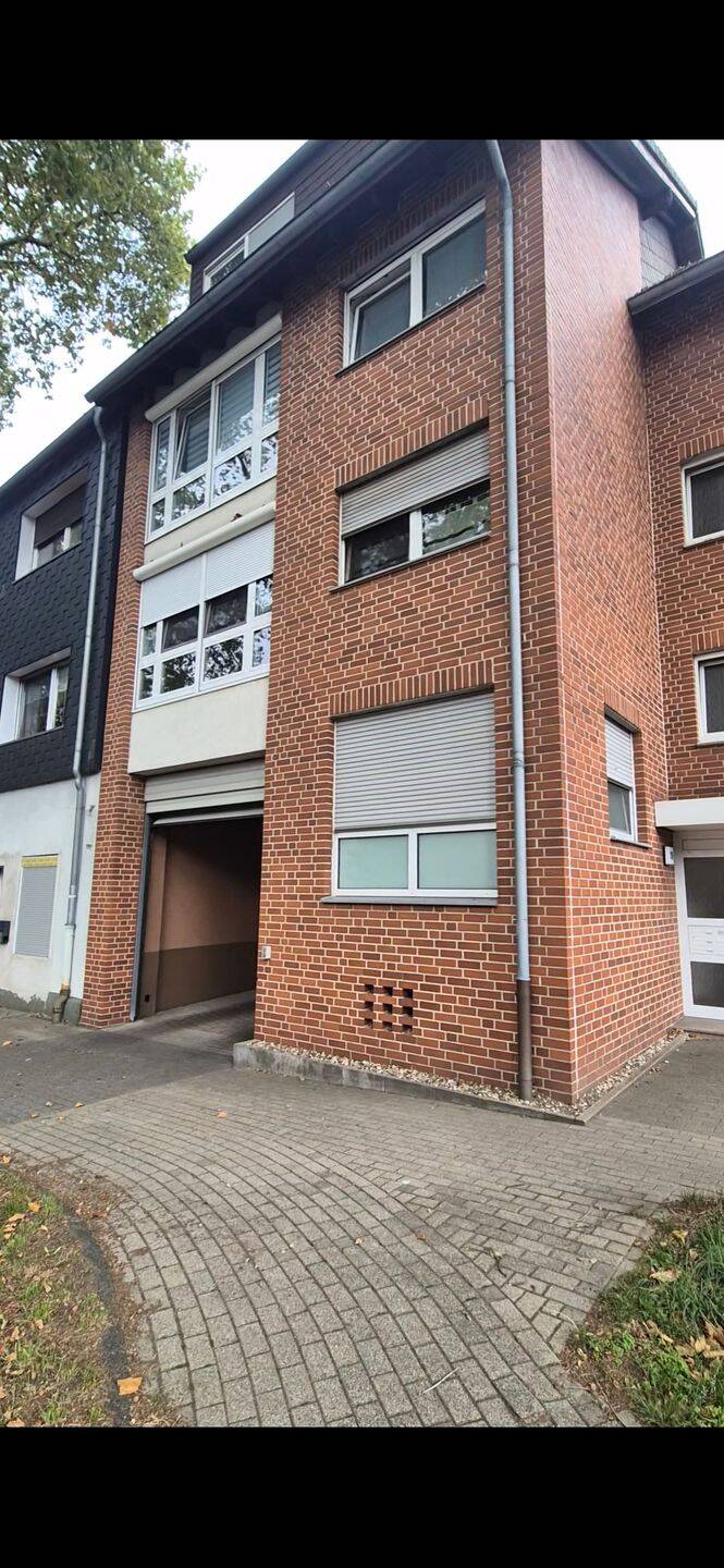 Wohnen mit Charakter: 2,5-Zimmer-Dachgeschosswohnung in Herne, 44651 Herne (Eickel Röhlinghausen Wanne-Süd)