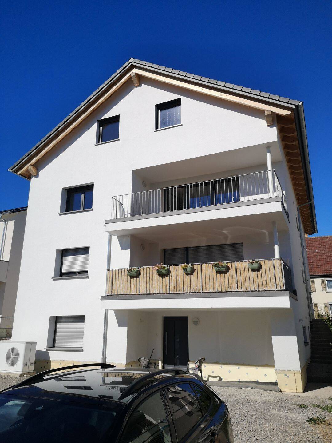 Moderne 2,5 Zimmer Wohnung mit Balkon und Küche in Unterjesingen, 72070 Tübingen
