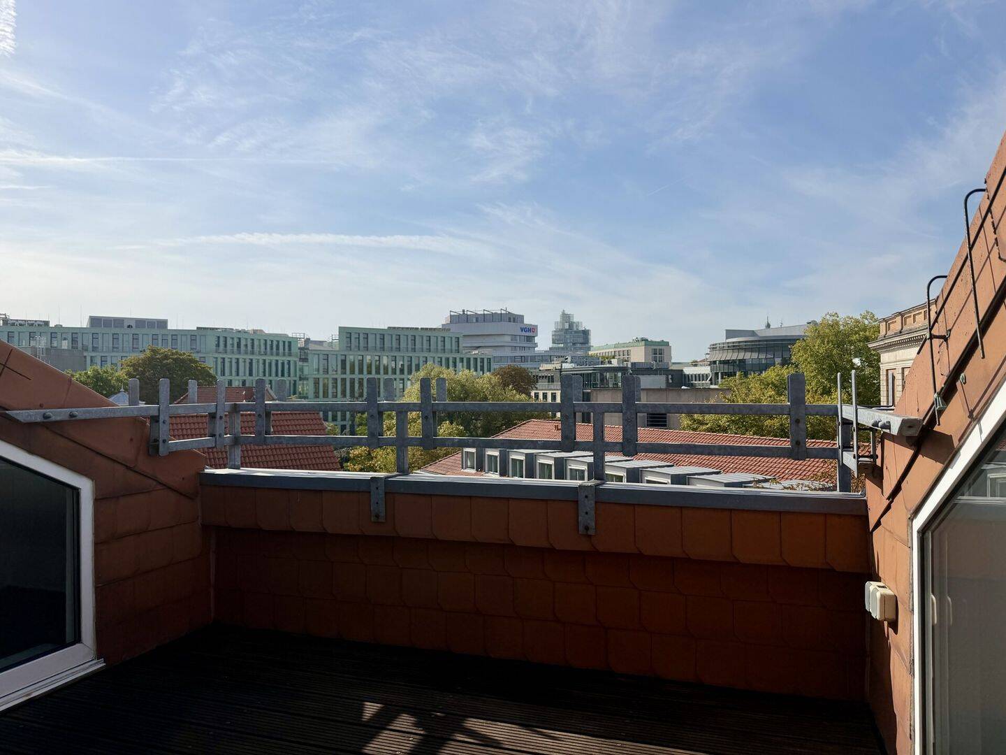 Stilvoll wohnen im Zentrum von Hannover 74 qm möblierte Dachgeschosswohnung, 30159 Hannover