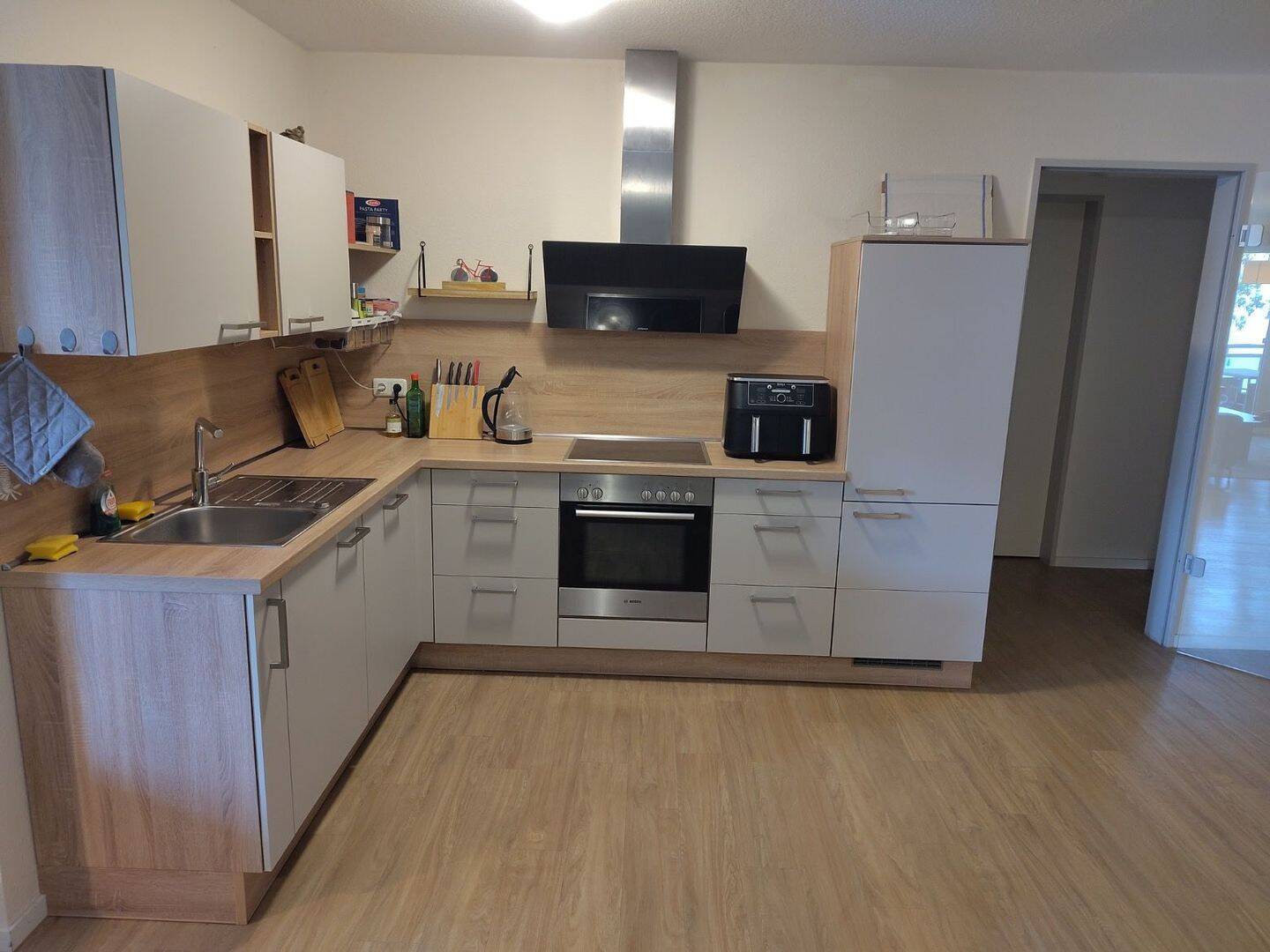 Großzügige 2-Zimmer-Wohnung mit Balkon und offener Wohnküche in Bahnhofsnähe, 49597 Rieste