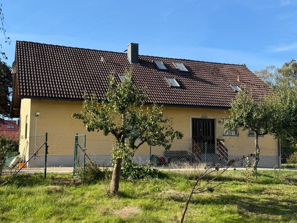 Viel Raum für Leben und Beruf – Einfamilienhaus mit Praxisräumen  und großem Grundstück, 91781 Weißenburg i. Bay.
