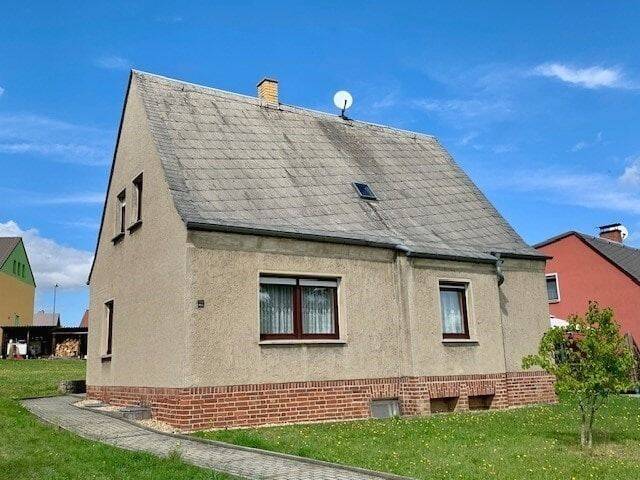 Einfamilienhaus mit großem Garten !, 7985 Elsterberg