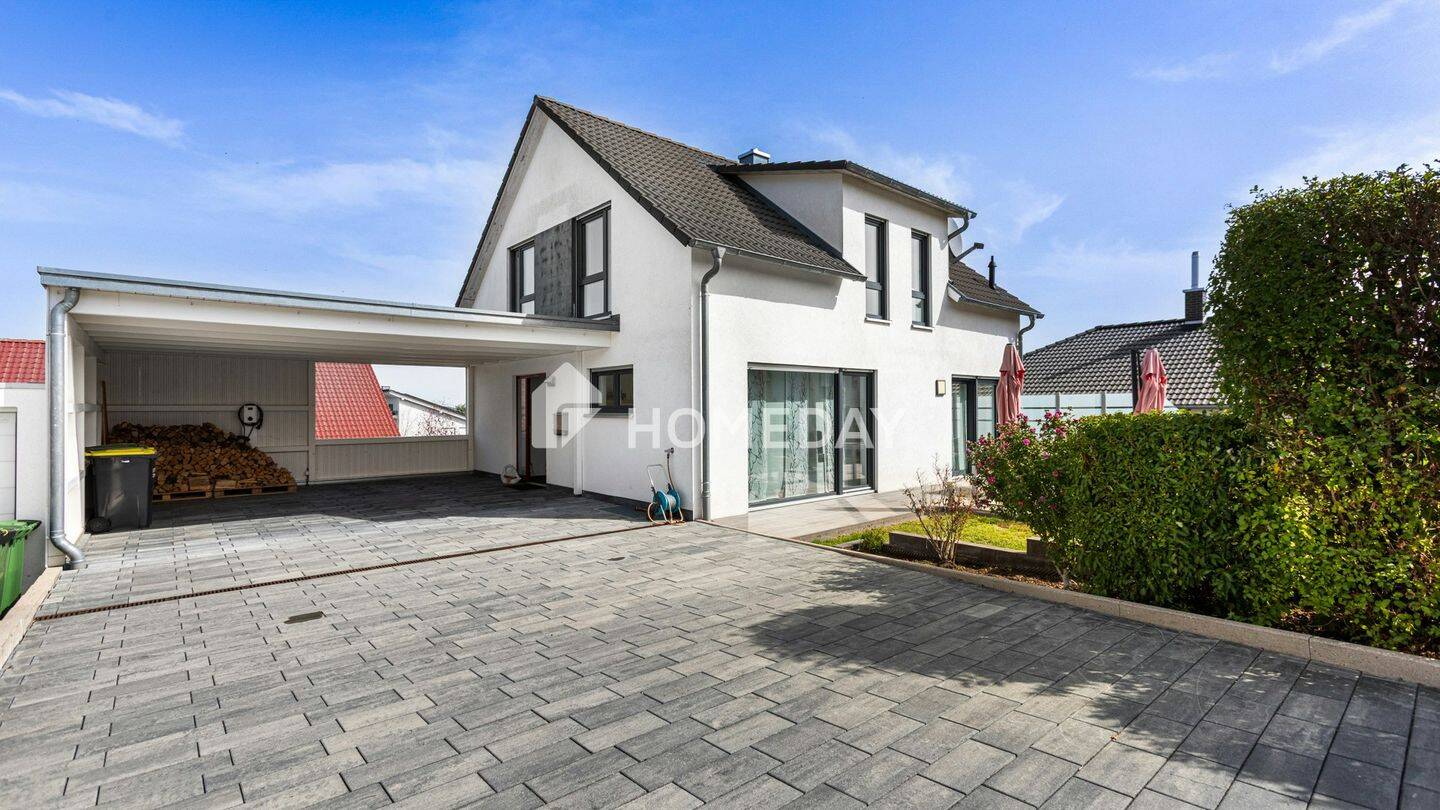 Moderner Wohntraum: Freistehendes EFH mit Solaranlage, Garten, Kamin und Wallbox, 75334 Straubenhardt