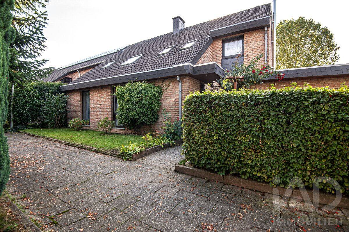 Ein Haus mit Geschichte – Reihenendhaus in Paderborn-Stadtheide, 33102 Paderborn