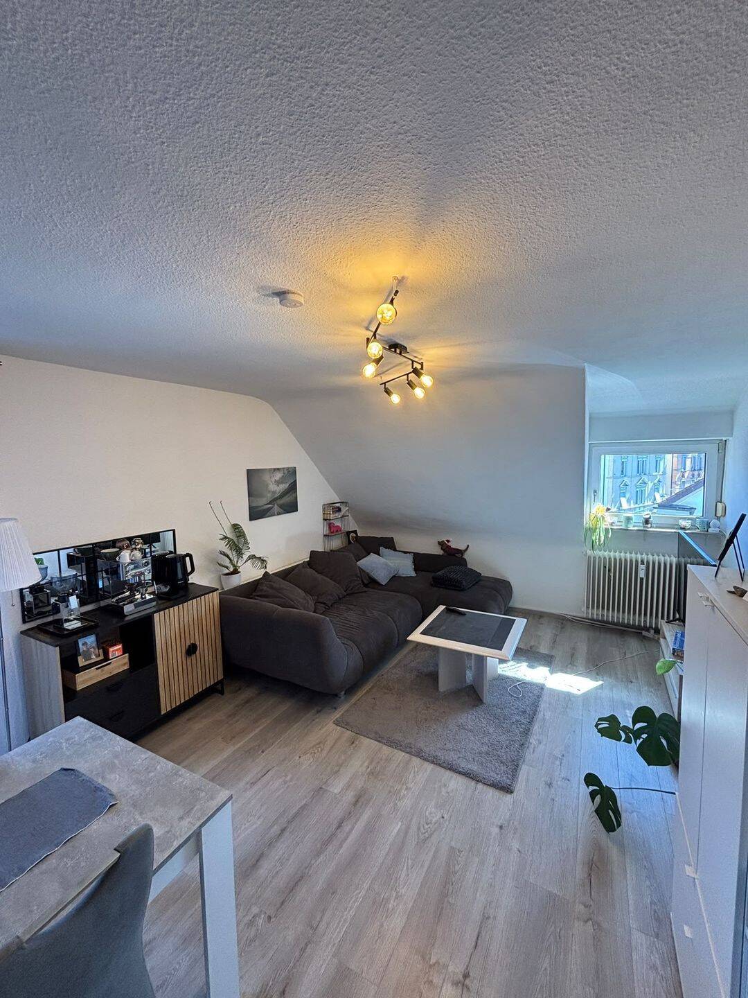 3 Zimmer Wohnung nah gelegen am Kurpark in Bad Cannstatt, 70372 Stuttgart (Bad Cannstatt)