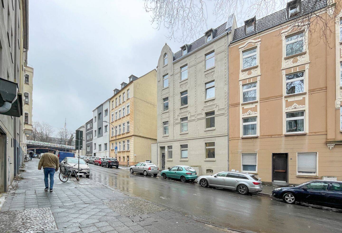 4,5 Zimmer – renoviert – zentrale Lage – Erstbezug – Waschraum – 110qm – Balkon – WG, 44791 Bochum (Altenbochum Grumme Hamme Harpen Innenstadt)