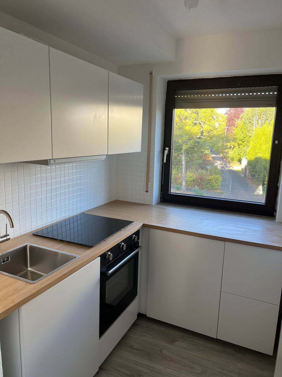 Erstbezug nach Renovierung: wunderschöne 2,5 Zimmer Wohnung, 97078 Würzburg (Grombühl Lindleinsmühle Versbach)