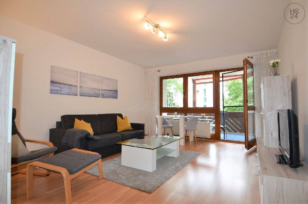 Möblierte Wohnung mit großzügigem Westbalkon in Augsburg Pfersee, 86157 Augsburg (Kriegshaber Pfersee)
