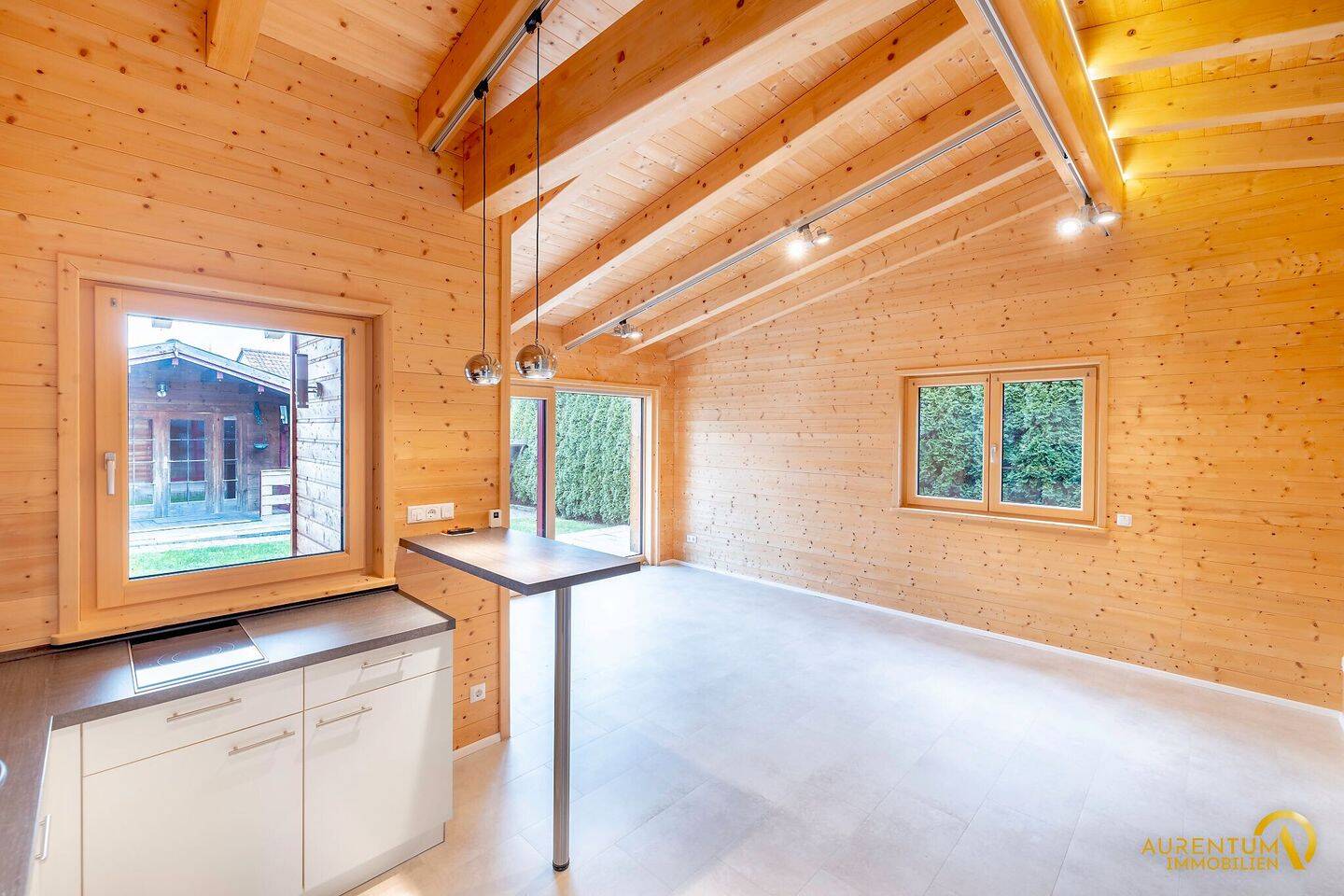 Attraktiver KFW40-Holzmassivbungalow mit 2 Zimmern, PV, Garten, Stellplatz und moderner Ausstattung, 84092 Bayerbach b. Ergoldsbach