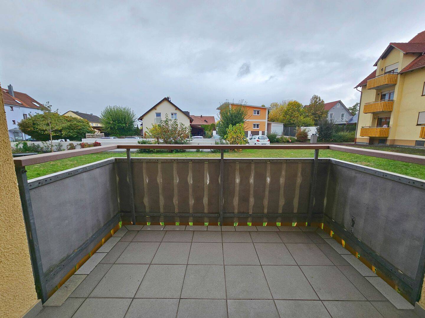 Sonnige Etagenwohnung in Westausrichtung mit Balkon und Duplex-Stellplatz in Burglengenfeld für Singles und Paare – Einziehen und Wohnflühlen…, 93133 Burglengenfeld