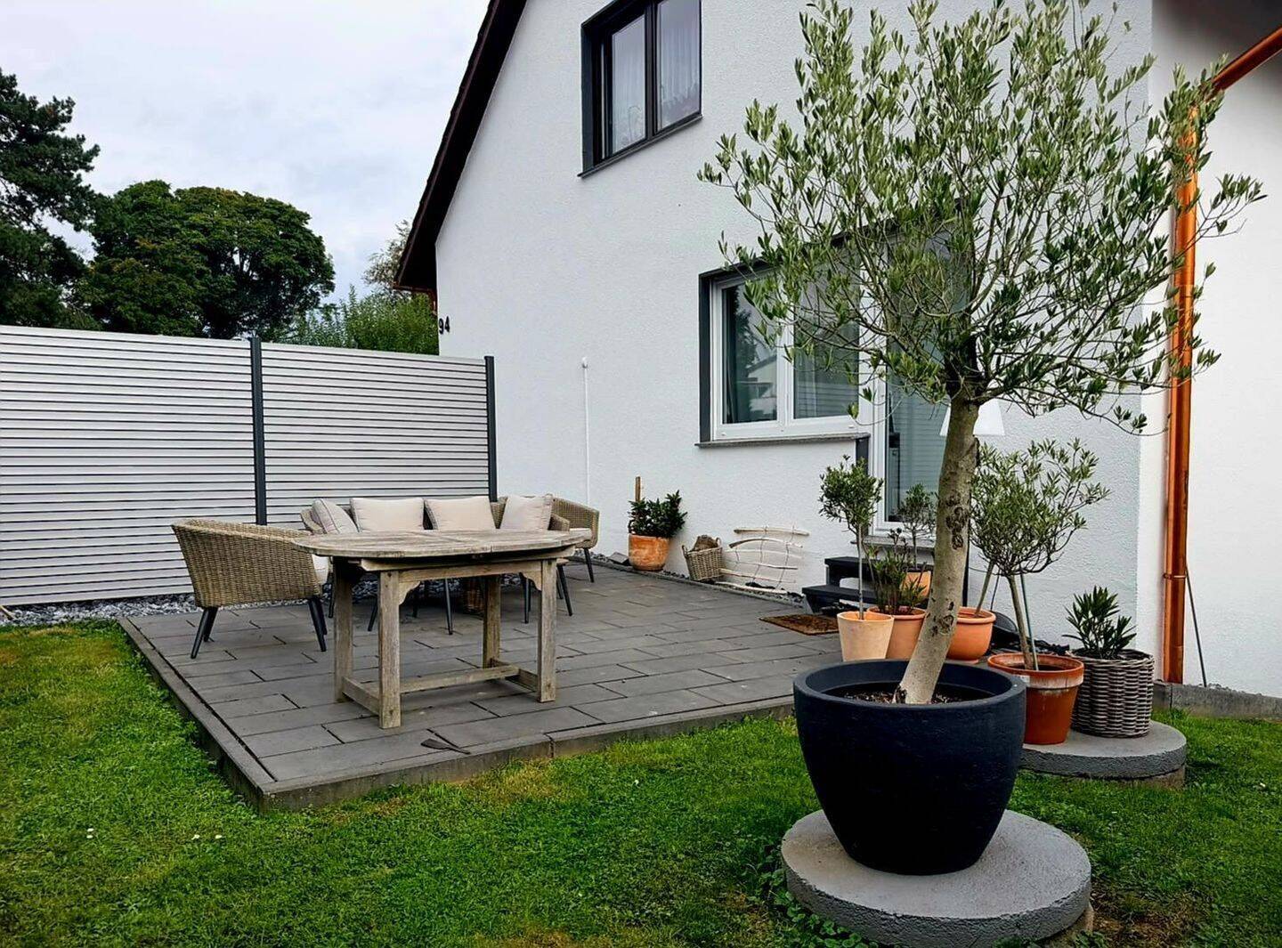 Direkt im Grünen und doch zentral: Hochwertige 3-Zimmer Wohnung in bevorzugter Herforder Wohnlage, 32049 Herford