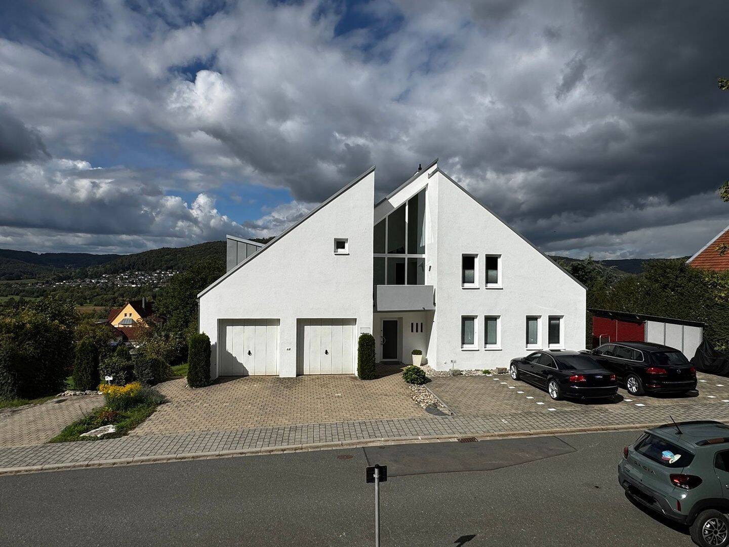 Villa Debert, Ebermannstadt Moderne, neu renovierte 2-ZimmerAtelier-Wohnung mit Balkon in bester und sonniger Lage, 91320 Ebermannstadt