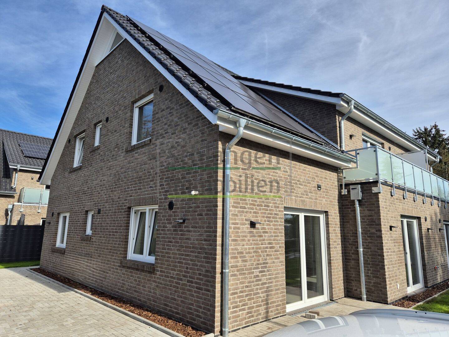 hochwertige rechte Oberwohnung m. Balkon u. Carport in Ostrhauderfehn – Langholt, 26842 Ostrhauderfehn