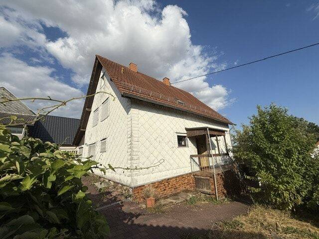 Einfamilienhaus mit großzügiger Garage und vielseitigem Platzangebot in Lebach- Niedersaubach, 66822 Lebach