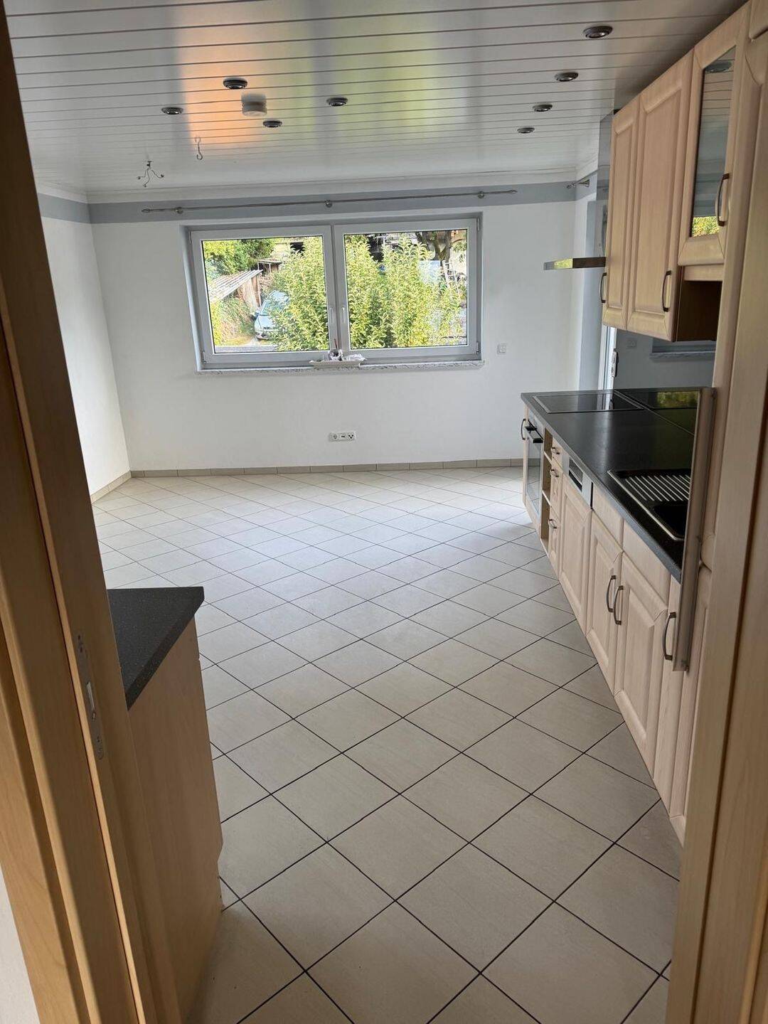 Helle Wohnung mit Großem Balkon, 93093 Donaustauf