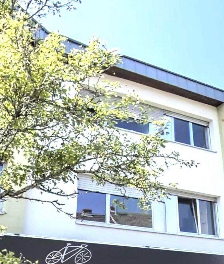 2-Zi. ca 92 qm Wohnung mit Balkon, 50127 Bergheim