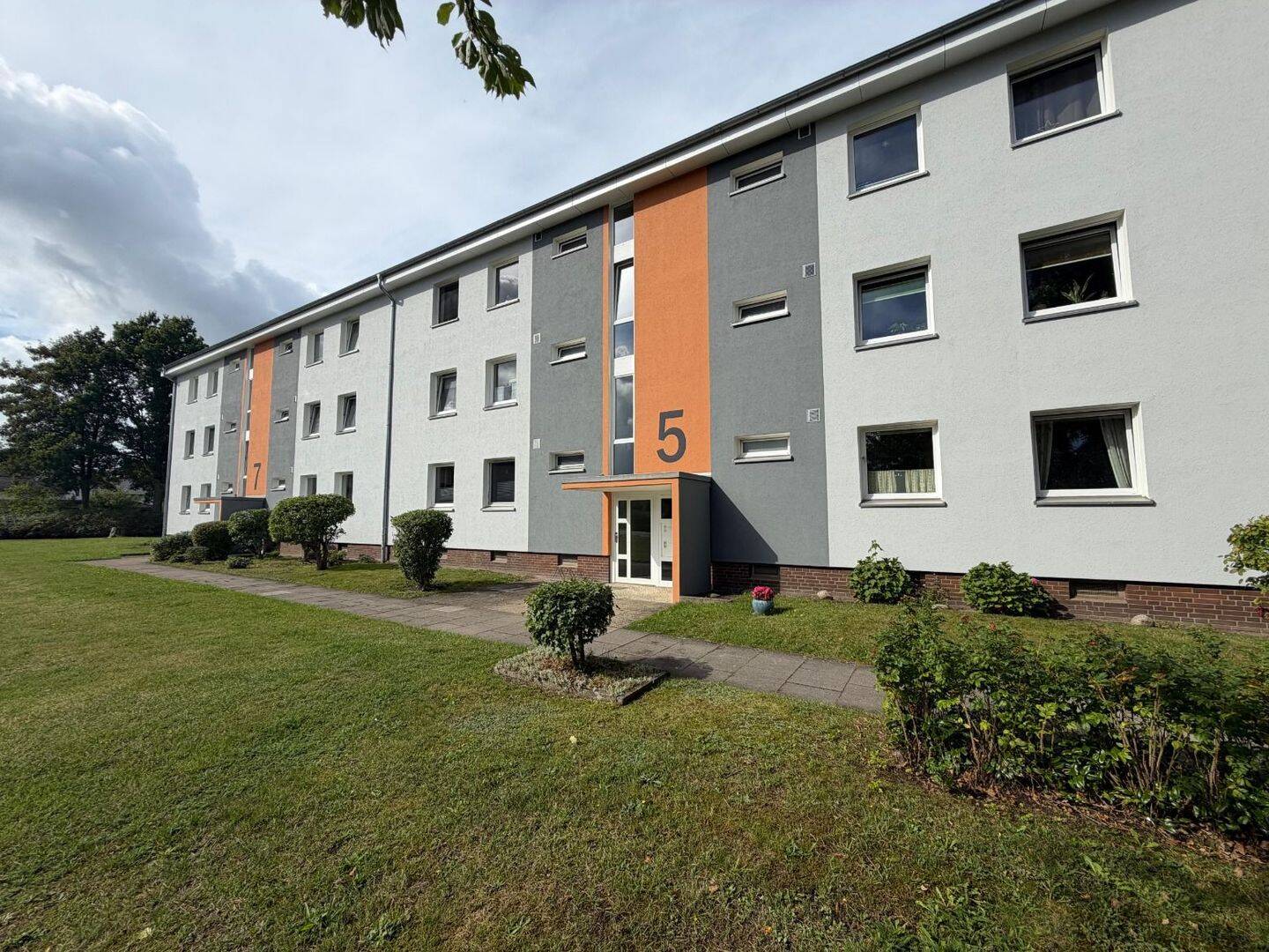 Schöne 3-Zimmer-Wohnung mit Einbauküche in Flensburg, 24941 Flensburg (Friesischer Berg Sandberg Südstadt Weiche Westliche Höhe)
