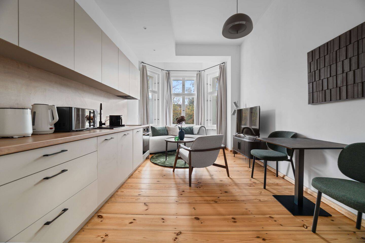 Helle & stilvolle 2-Zimmer-Wohnung direkt am Maybachufer – voll möbliert, 10999 Berlin (Friedrichshain-Kreuzberg Kreuzberg)