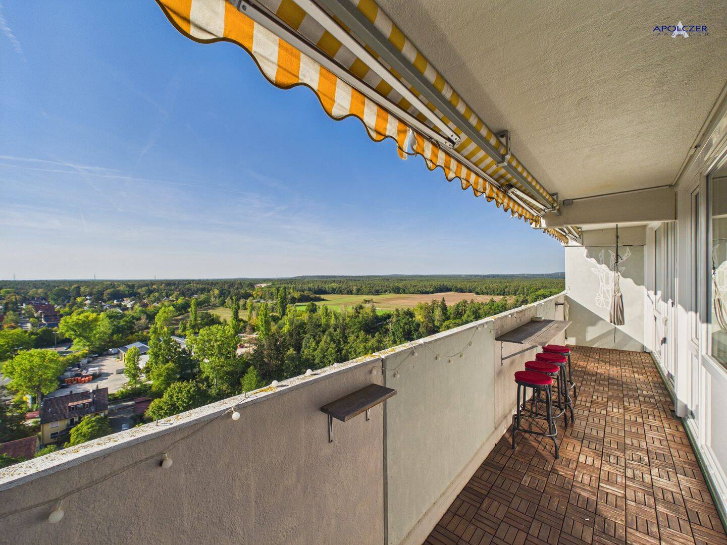 Dem Himmel so nah- großzügige 2,5 -Zimmer-Wohnung mit Süd- Balkon im „Langen Johann“, 91056 Erlangen