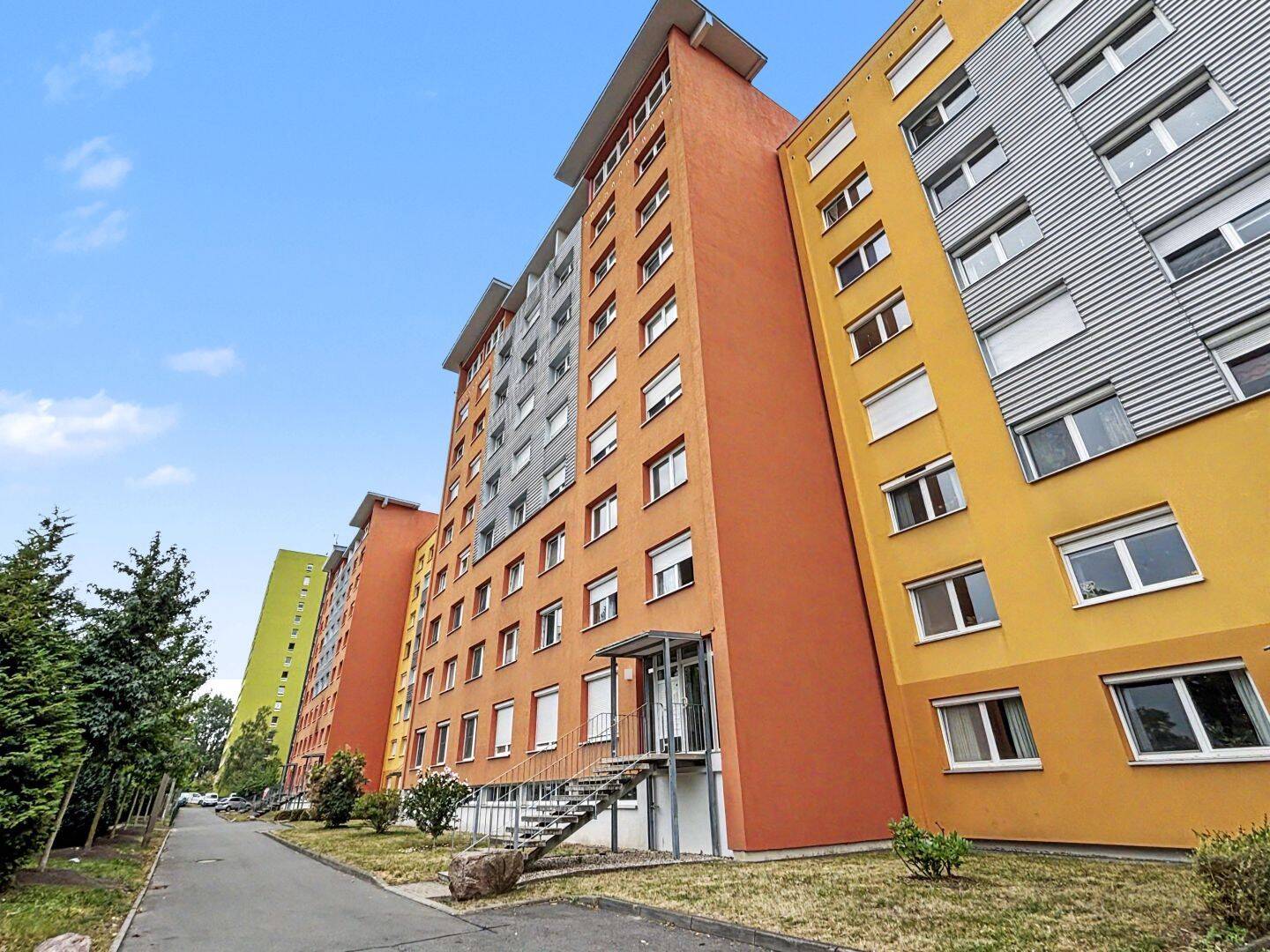 Einziehen und wohlfühlen: Moderne 4-Zimmer-Maisonette mit Balkon in Leipzig Schönefeld-Abtnaundorf, 4347 Leipzig (Heiterblick Schönefeld Schönefeld-Abtnaundorf Schönefeld-Ost Thekla)